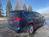 New 2025 Chrysler Pacifica Select image 5