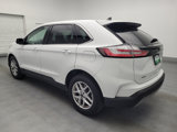 Used 2024 Ford Edge SEL image 3