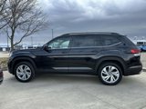 Used 2022 Volkswagen Atlas SE image 2