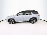 New 2025 Nissan Pathfinder Platinum image 4