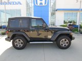 Used 2021 Jeep Wrangler Sport S image 4