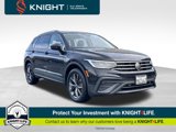 Used 2022 Volkswagen Tiguan SE w/ Panoramic Sunroof Package image 1