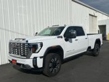 New 2025 GMC Sierra 3500 Denali w/ Denali Reserve Package image 4