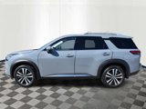 New 2025 Nissan Pathfinder Platinum image 2