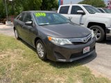 Used 2014 Toyota Camry LE image 3