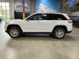 Used 2023 Jeep Grand Cherokee Limited image 2