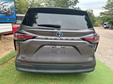 Used 2021 Toyota Sienna XLE image 5