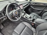 Certified 2025 Porsche Macan image 4