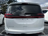 New 2025 Chrysler Pacifica Select image 5