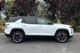 New 2026 Chevrolet Equinox LT image 3