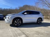 New 2025 Mitsubishi Outlander SEL image 2