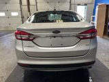 Used 2017 Ford Fusion SE w/ Fusion SE Technology Package image 5