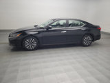 Used 2023 Nissan Altima 2.5 SV image 2