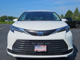 Used 2025 Toyota Sienna LE image 2