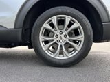 Used 2022 Ford Explorer XLT w/ Equipment Group 202A image 6