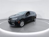 New 2025 Chrysler Pacifica Select image 4