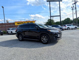Used 2018 Toyota Highlander SE image 3