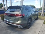 New 2025 Volkswagen Atlas Peak Edition SE image 3