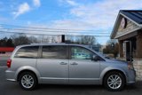 Used 2018 Dodge Grand Caravan SXT image 4