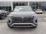 New 2025 Volkswagen Atlas Peak Edition SE image 2