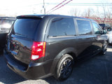 Used 2018 Dodge Grand Caravan SE image 4