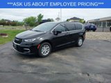 New 2025 Chrysler Pacifica Select image 5