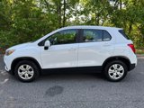 Used 2017 Chevrolet Trax LS image 2