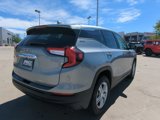 Used 2024 GMC Terrain SLE image 5