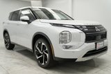 Used 2024 Mitsubishi Outlander SE image 2