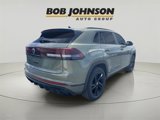New 2025 Volkswagen Atlas Cross Sport SEL R-Line image 4