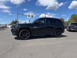 Used 2023 Jeep Grand Cherokee Limited w/ Luxury Tech Group II image 3