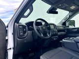 Used 2024 Chevrolet Silverado 2500 Custom w/ Custom Value Package image 5