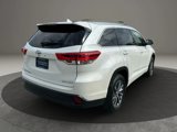 Used 2017 Toyota Highlander XLE image 6