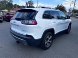 Used 2019 Jeep Cherokee Limited w/ Technology Group image 4