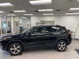 Used 2019 Jeep Cherokee Limited image 2