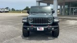 New 2025 Jeep Gladiator Rubicon w/ Convenience Group image 3