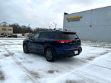 Used 2022 Nissan Pathfinder SV w/ SV Premium Package image 5