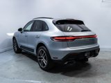 Certified 2024 Porsche Macan image 3