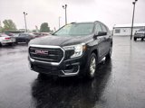Used 2023 GMC Terrain SLE w/ Driver Convenience Package image 4