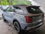 Used 2023 Kia Sorento SX image 4