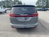 New 2025 Chrysler Pacifica Select image 6