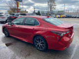 Used 2021 Toyota Camry SE image 3