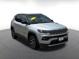 Used 2025 Jeep Compass Limited image 3