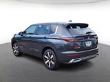 New 2025 Mitsubishi Outlander SE image 4