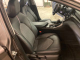 Used 2021 Toyota Camry SE image 5