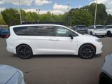 New 2025 Chrysler Pacifica Limited image 4