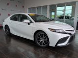 Used 2023 Toyota Camry SE image 2