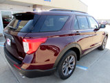 Used 2022 Ford Explorer XLT w/ Equipment Group 202A image 5