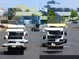 New 2026 Chevrolet Equinox LT w/ Convenience Package II image 2