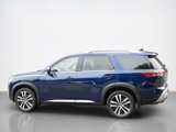 New 2025 Nissan Pathfinder Platinum image 3